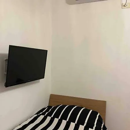 Central 2 Apartment *